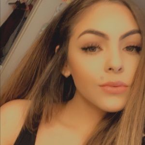 Meet your Posher, Karena